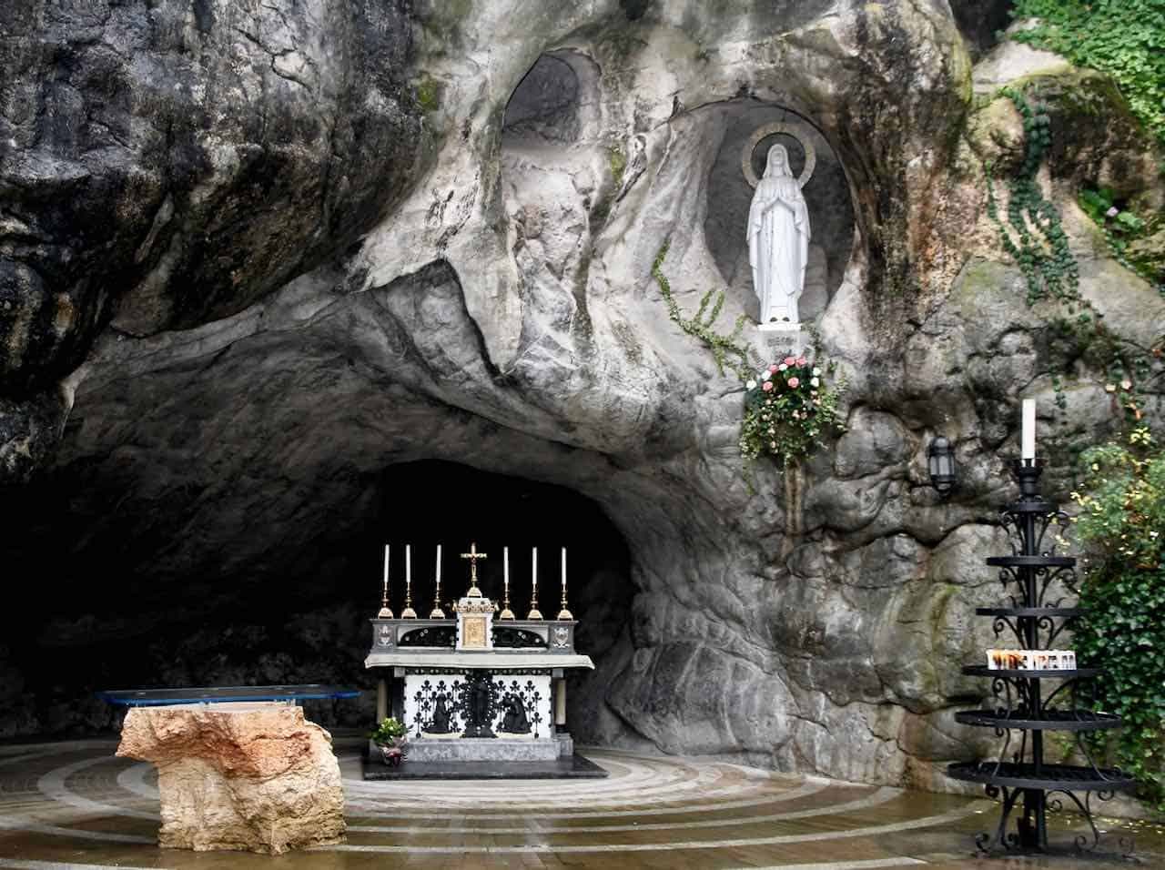 France, Lourdes Massabielle Grotto